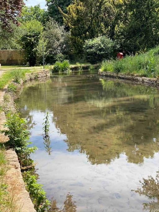 Beautiful Cotswold Couples Retreat Villa Bourton-on-the-Water Dış mekan fotoğraf